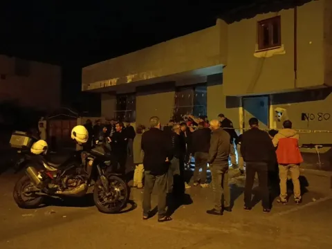 İçeride 2’si çocuk 5 kişi vardı! Eve el yapımı patlayıcıyla saldırı - fotoğraf 2