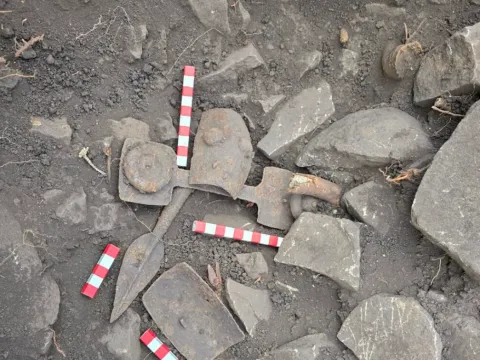 Toprağın altında set halinde bulundu: Yüzyıllardır kimse dokunmamış - fotoğraf 1