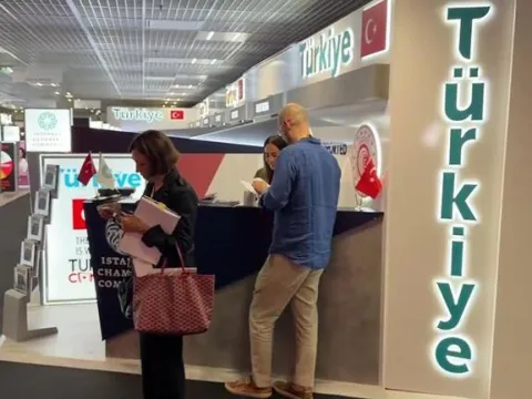 MIPCOM'da Türk yapımlarına rekor talep! Medya TV Grup Başkanı Murat Yancı: Sadece dizi ihraç etmiyor, Türkiye'yi de anlatıyoruz - fotoğraf 4