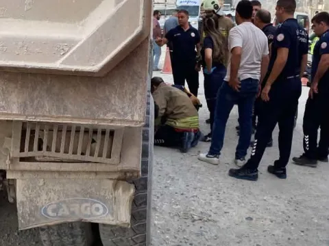 Hatay'da feci kaza saniye saniye kamerada: Hafriyat kamyonu çarptı, yola savrulup can verdi! - fotoğraf 1