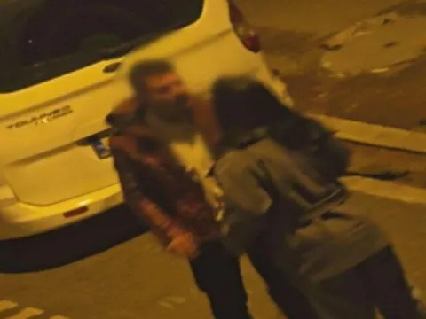 Sokağın ortasında kadın erkeği darp etti - fotoğraf 3