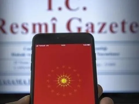 SANAL MEDYA YASAĞI NE ZAMAN GELECEK? Sanal medya yasağında yaş sınırı kaç olacak? 15 yaş altı sanal medya düzenlemesi Resmi Gazete - fotoğraf 1