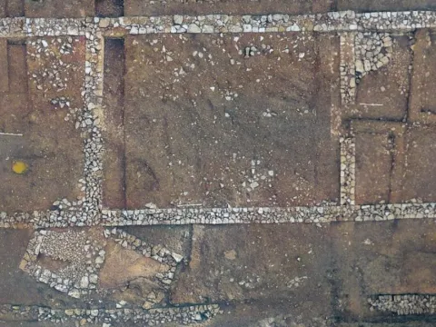 Gizemli tepede keşfedildi: Asıl sürpriz odalarının altında saklıymış - fotoğraf 1
