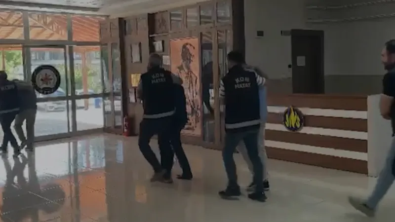 Resmi Belgelerde Sahtecilik Suçundan 7 Tutuklama