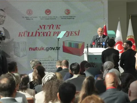 Atatürk'ün Nutuk'u 8 dilde dünyaya açılıyor: Dijital platform erişime sunuldu - fotoğraf 1