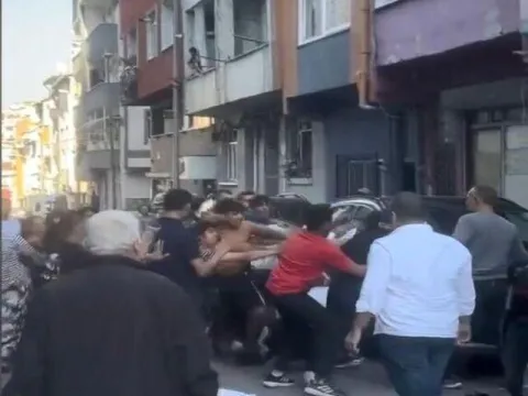 Sevgilisinin evli olduğunu öğrenen kadından tornavidalı intikam - fotoğraf 3