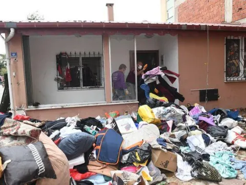 Evden 20 kamyon çöp çıktı - fotoğraf 3