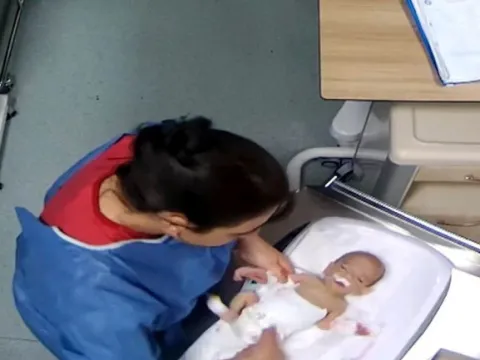 Kuvözde şiddet gören Deniz Esin'in davasında Adli Tıp raporu çıktı! Aile rapora isyan etti - fotoğraf 4