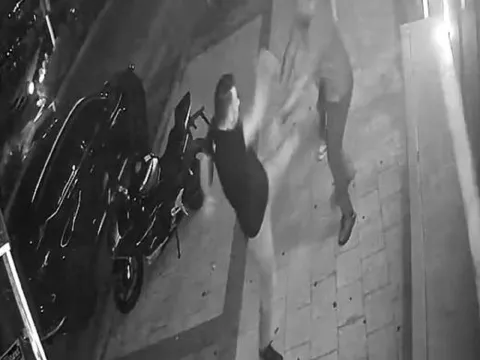 Adana’da bir garip trafik kavgası: Peşini bir türlü bırakmadı - fotoğraf 2