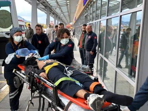 Kütahya’da yolcu treninin çarptığı yaya ağır yaralandı - fotoğraf 1