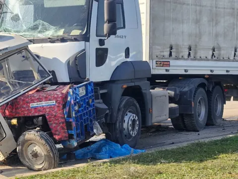 Tokat’ta kavşakta can pazarı Askeri malzeme taşıyan TIR'la traktör çarpıştı: 1 ölü, 1 yaralı - fotoğraf 3