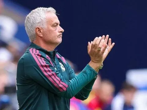 Mourinho'dan Fenerbahçe ve Türk hakemleri açıklaması: Taylor'dan önceki de hapise girdi - fotoğraf 5