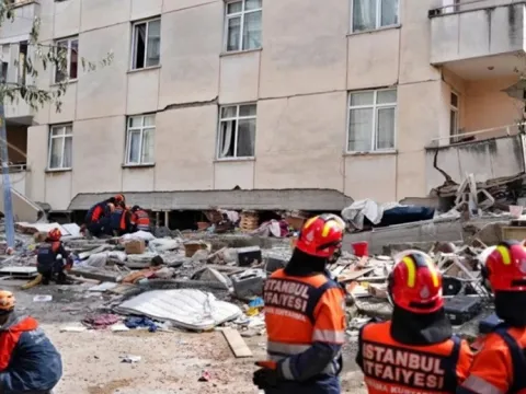 Çöken binaya dair 5 kritik detay: ‘Kaçak katların etkisi büyük’ | Uzman isim asıl bakılması gereken yeri açıkladı - fotoğraf 5