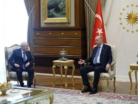 Beştepe'de 1 saat süren sürpriz zirve! - fotoğraf 2