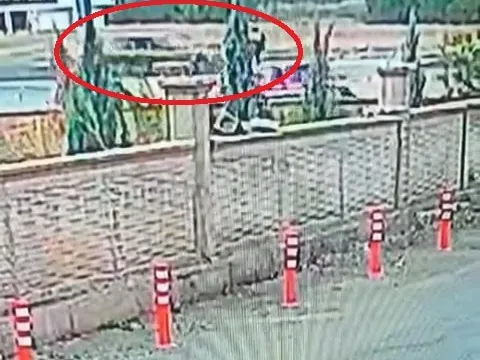 Otomobilin çarptığı 12 yaşındaki çocuk yaralandı - fotoğraf 3