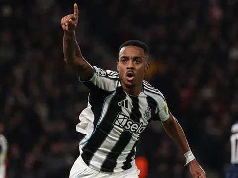 Newcastle United teknik direktörü Matthias Jaissle'den Beşiktaş Başkanı Serdal Adalı'ya Willock tepkisi: 'Her gün bundan bahsediyor! O bizim oyuncumuz' - fotoğraf 5