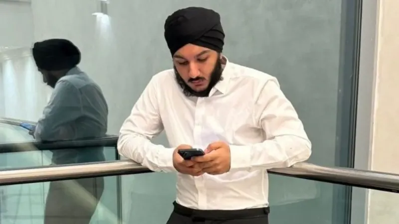 Sadece telefon ve internetle yılda 7 milyon 850 bin TL kazanıyor
