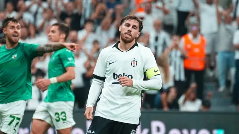 Sahalara ne zaman döneceği merak ediliyordu! Orkun Kökçü'den Beşiktaş'a kötü haber