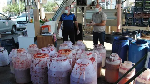 Salça ve pul biber üretim tesisinde ortaya çıkanlar pes dedirtti