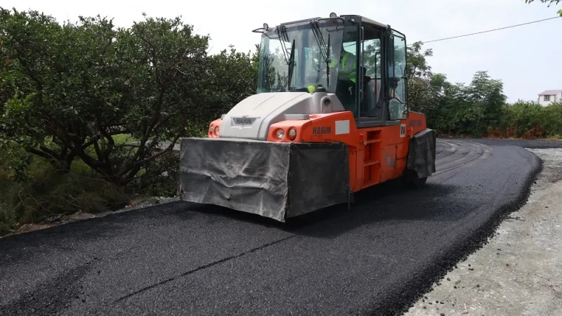 SAMANDAĞ MAĞARACIK MAHALLESİ’NDE ASFALT ÇALIŞMASI