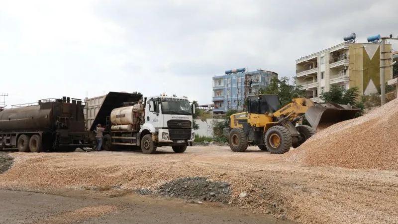 SAMANDAĞ MAĞARACIK'TA YOL ÇALIŞMASI