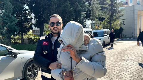 Samsun'da kıskançlık dehşeti: Eşini bıçakla yaralayan koca gözaltına alındı