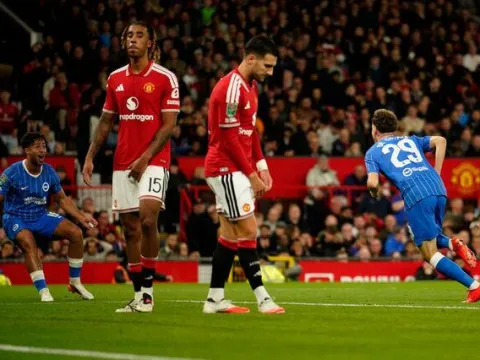 10 kişi Tottenham, Old Trafford'ta puanı aldı! - fotoğraf 3