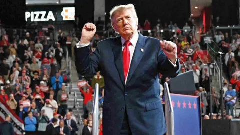 Seçim korkusu yaşayan Trump demokratları İslam karşıtı sözlerle hedef aldı