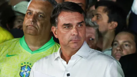 Seçimi kaybedince ABD'ye kaçan Bolsonaro kendini başkan ilan etti