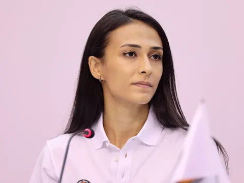 Eczacıbaşı kaptanı Simge Aköz'ün 5 kupada da şampiyonluğa inancı tam - fotoğraf 4