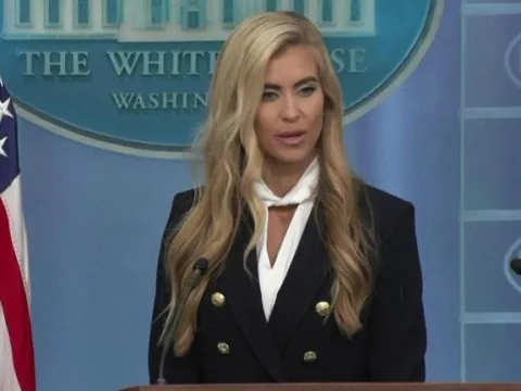 Beyaz Saray'da 5 günlük sözcülük! Görevden alındığını röportaj sırasında öğrendi - fotoğraf 2
