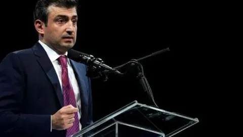 Selçuk Bayraktar, genç bilim insanlarına seslendi: "Nereye vardığınız değil, yaptığınız çabalar önemli"