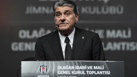 Serdal Adalı'dan ezeli rakiplerine gönderme