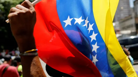 Servetini geri almak için ülkesine döndü, tutuklandı
