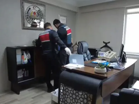 Yahşihan Belediyesi yolsuzluk soruşturmasında "kasa" iddiaları: 9 kişi yakalandı, tapulara el koyuldu - fotoğraf 4