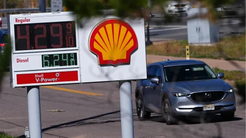 Shell kârını ikiye katladı