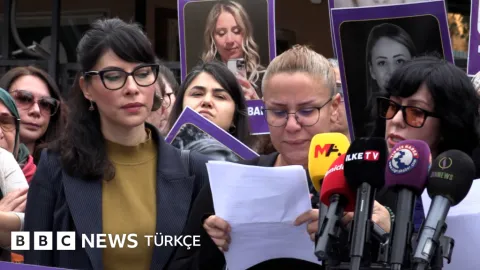 Şiddet mağduru kadınlar için Diyarbakır'da buluşma: 'Her kapı çaldığında irkiliyorum'
