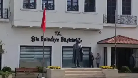 Şile Belediyesi'ne yönelik 'yolsuzluk' davasında duruşma ertelendi