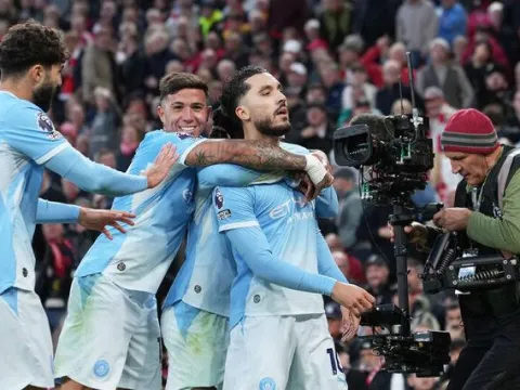 Barcelona ve Manchester City kayıpsız zirvede! - fotoğraf 3