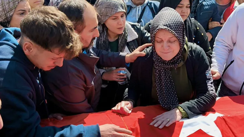 Soma'da maden ocağında göçük: İsa Olcay gözyaşları içinde son yolculuğuna uğurlandı
