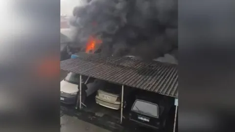 SON DAKİKA! Bayrampaşa'da sanayi sitesinde yangın!