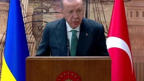 SON DAKİKA | Dolmabahçe'de kritik zirve: Cumhurbaşkanı Erdoğan: Adil barışın kaybedeni olmaz!