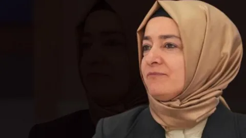 SON DAKİKA | Fatma Betül Sayan Kaya AK Parti'den istifa etti