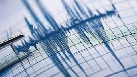 SON DAKİKA HABERİ: Yalova açıklarında korkutan deprem! İstanbul'da da hissedildi