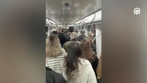 SON DAKİKA! M5 metro hattında patlama! Seferler durdu