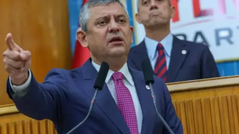 SON DAKİKA... Özgür Özel'den üstü kapalı İzmir öfkesi: Hain oğlu haindir