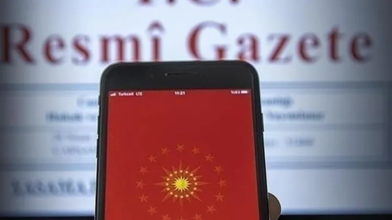 SON DAKİKA | Resmi gazete'de yayımlandı: Sanal medyada 15 yaş düzenlemesi