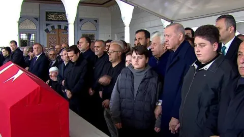 SON DAKİKA... Üsküdar Belediye Başkan Vekiline veda! Erdoğan cenaze törenine katıldı