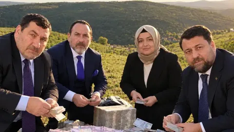 SP’den AKP’ye ‘fon’ göndermesi