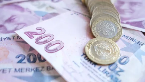 S&P'den bankalara kırmızı alarm: Enflasyon ve dolar için flaş tahmin!